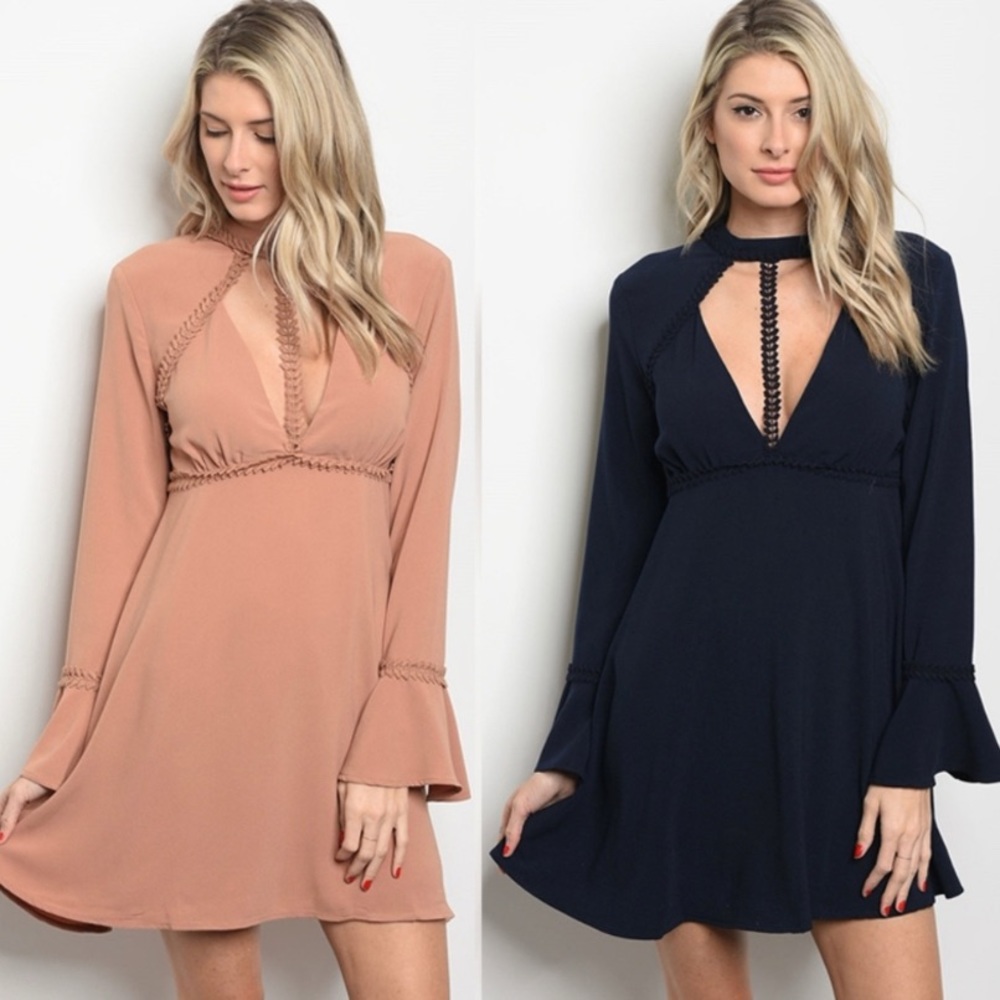 C̺͆L̺͆E̺͆A̺͆R̺͆A̺͆N̺͆C̺͆E̺͆   Skater dress with Chocker